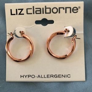 Hoop earrings in rose gold